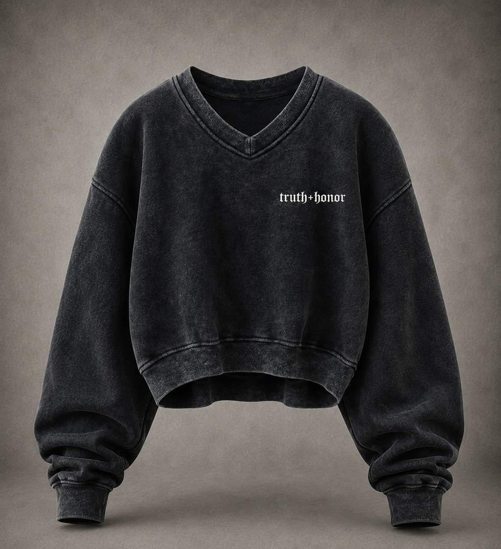 cropped sweatshirt